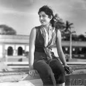 Sahir Ludhianvi Tujh ko mayraa Solo by Mahinder Kapoor Gumrah Music: Ravi